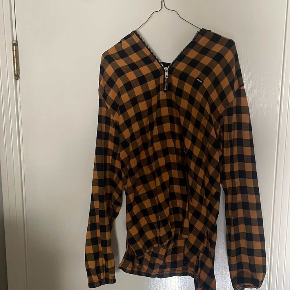Globe pull over